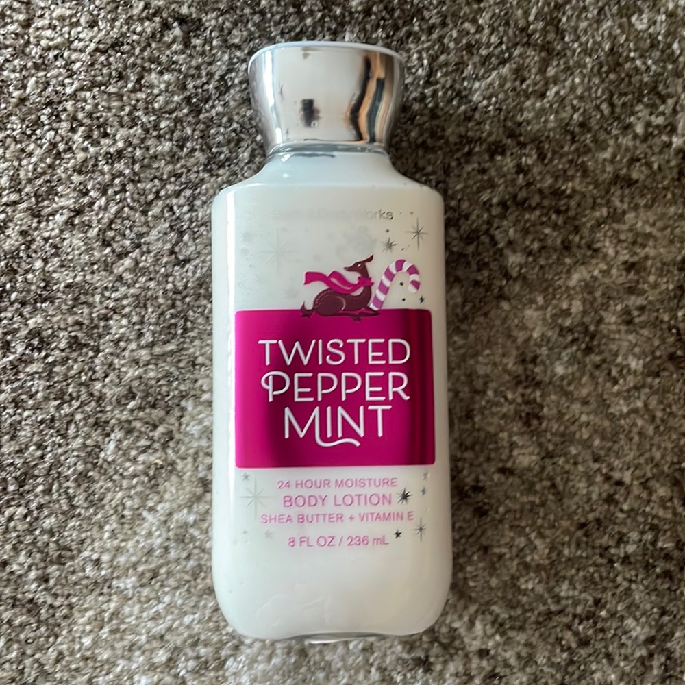 New Bath & Body Works Twisted Peppermint Body Lotion